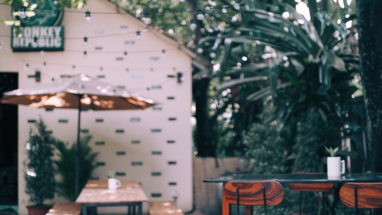 Monkey Republic Kampot Ξενοδοχείο Εξωτερικό φωτογραφία